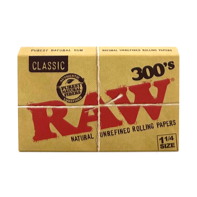 RAW 300’s Classic 1¼ Rolling Papers